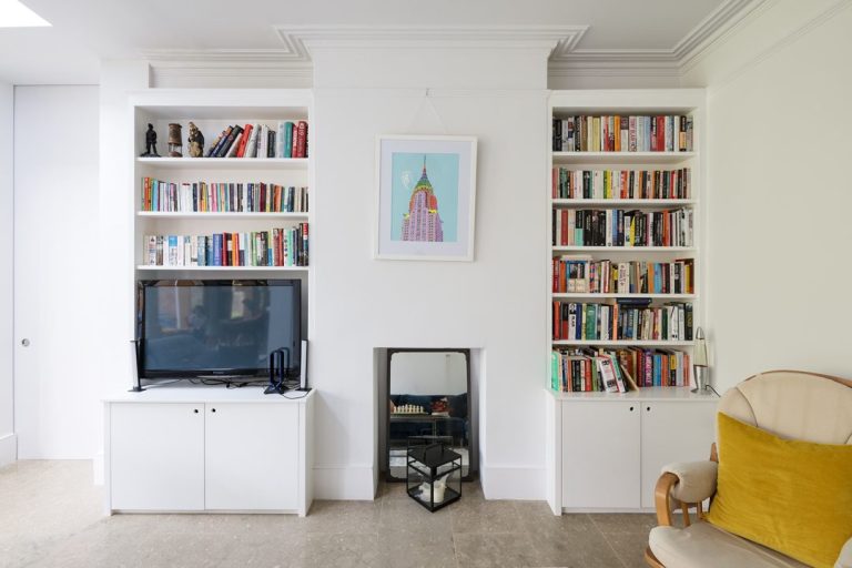 Built-in alcove shelving